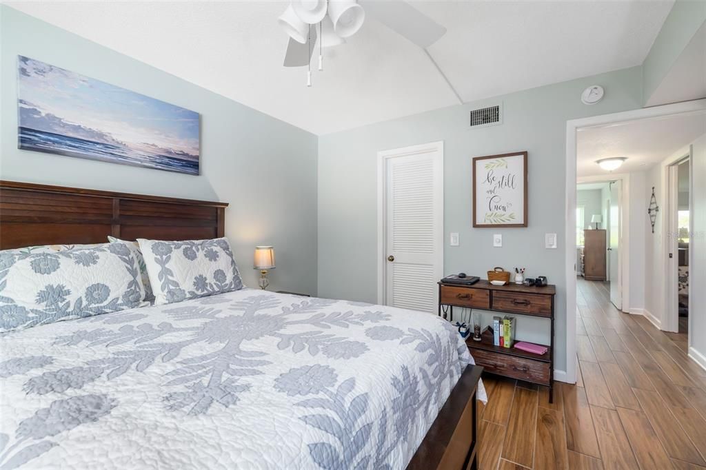 Activo con contrato: $299,000 (3 camas, 2 baños, 1620 Pies cuadrados)