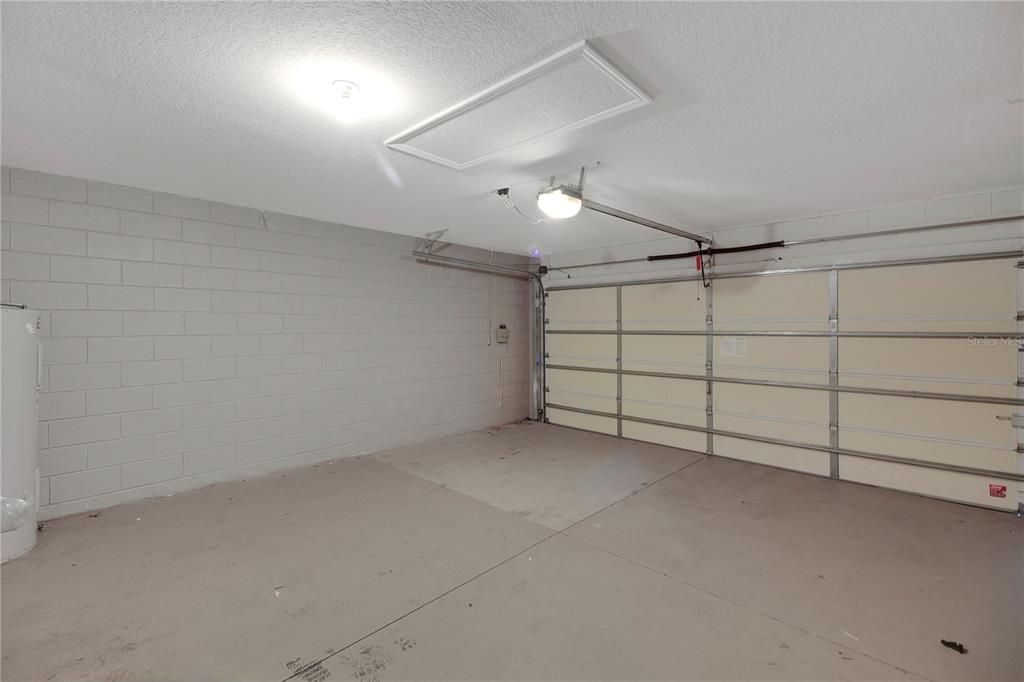 For Sale: $313,700 (3 beds, 2 baths, 1585 Square Feet)