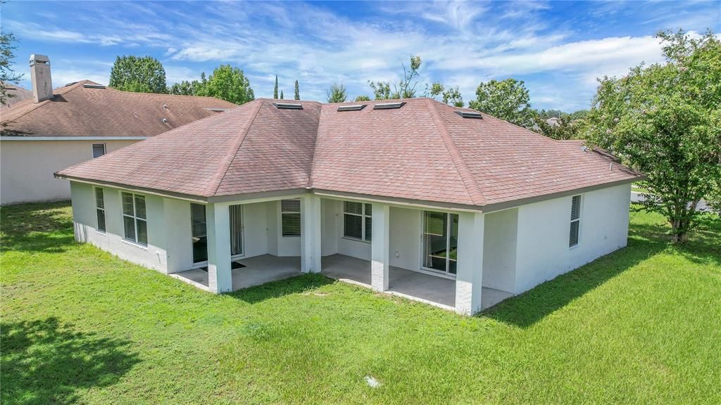 For Sale: $313,700 (3 beds, 2 baths, 1585 Square Feet)