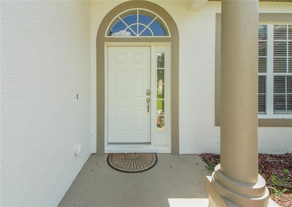 For Sale: $313,700 (3 beds, 2 baths, 1585 Square Feet)