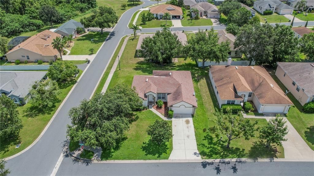 For Sale: $313,700 (3 beds, 2 baths, 1585 Square Feet)