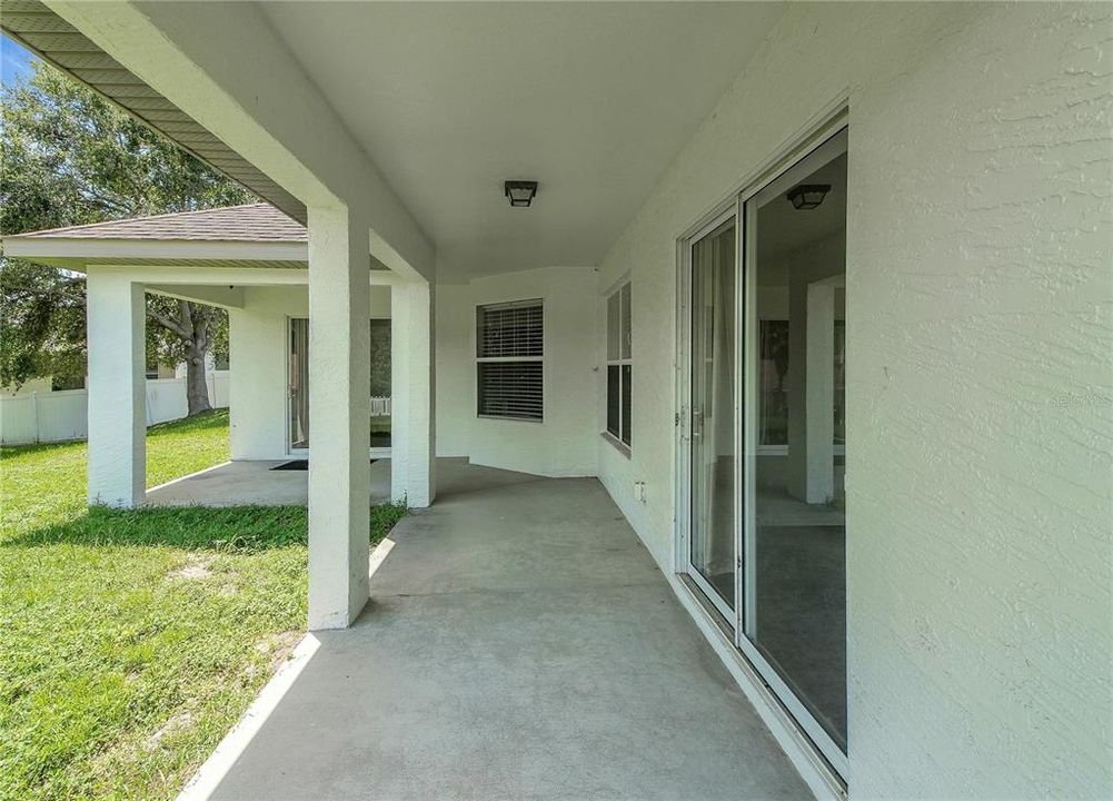 For Sale: $313,700 (3 beds, 2 baths, 1585 Square Feet)