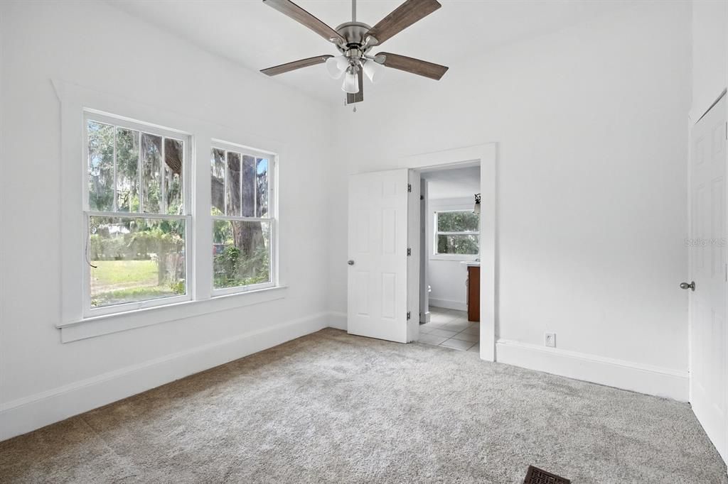 待售: $173,999 (3 贝兹, 2 浴室, 1288 平方英尺)