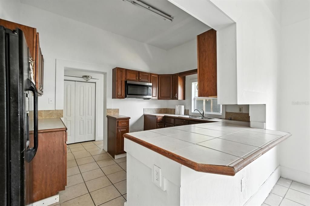 待售: $173,999 (3 贝兹, 2 浴室, 1288 平方英尺)