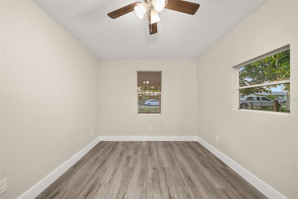 For Sale: $179,900 (3 beds, 2 baths, 1240 Square Feet)