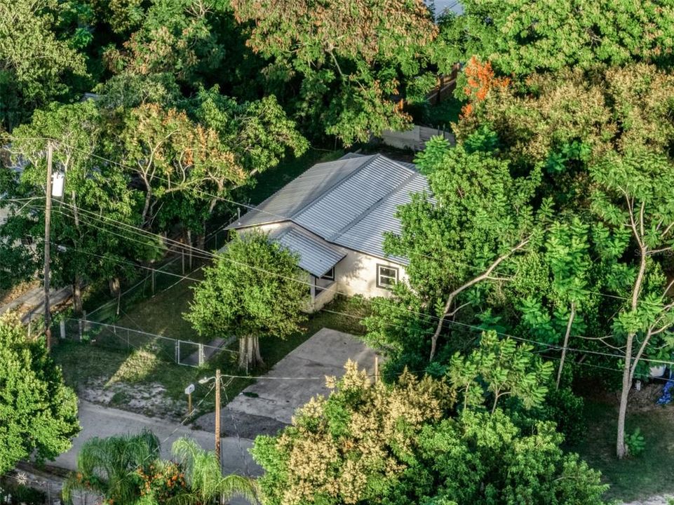 For Sale: $179,900 (3 beds, 2 baths, 1240 Square Feet)