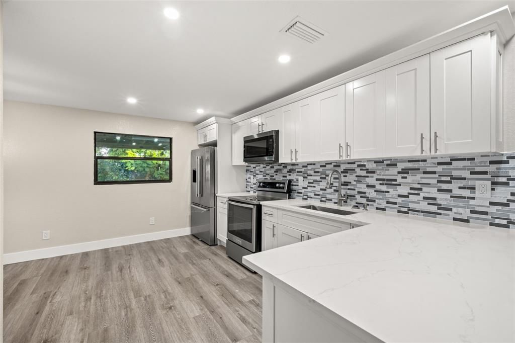 For Sale: $179,900 (3 beds, 2 baths, 1240 Square Feet)