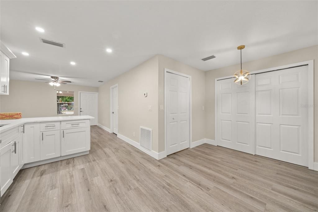 For Sale: $179,900 (3 beds, 2 baths, 1240 Square Feet)