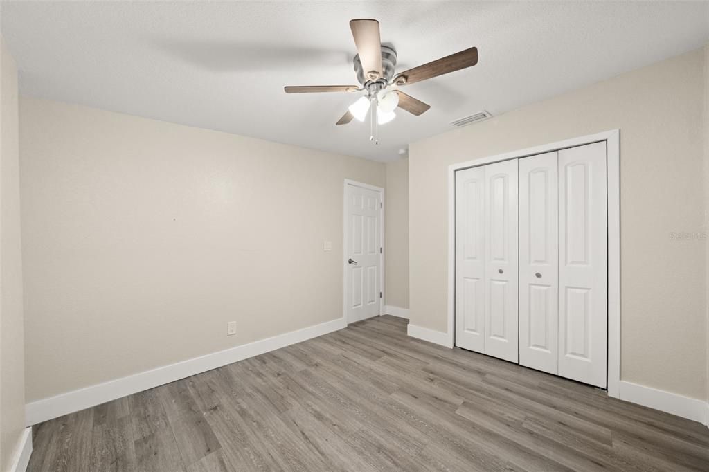 For Sale: $179,900 (3 beds, 2 baths, 1240 Square Feet)