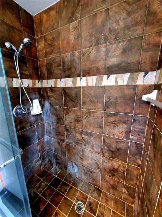 En Venta: $1,389,900 (4 camas, 3 baños, 3515 Pies cuadrados)