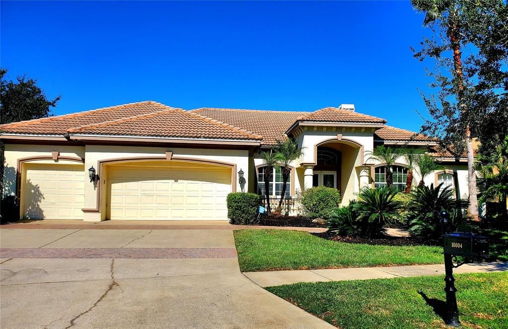 En Venta: $1,389,900 (4 camas, 3 baños, 3515 Pies cuadrados)