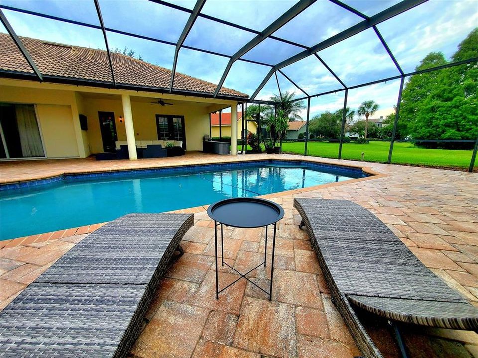 En Venta: $1,389,900 (4 camas, 3 baños, 3515 Pies cuadrados)