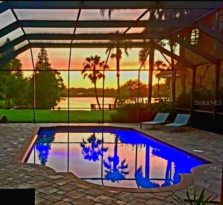 En Venta: $1,389,900 (4 camas, 3 baños, 3515 Pies cuadrados)