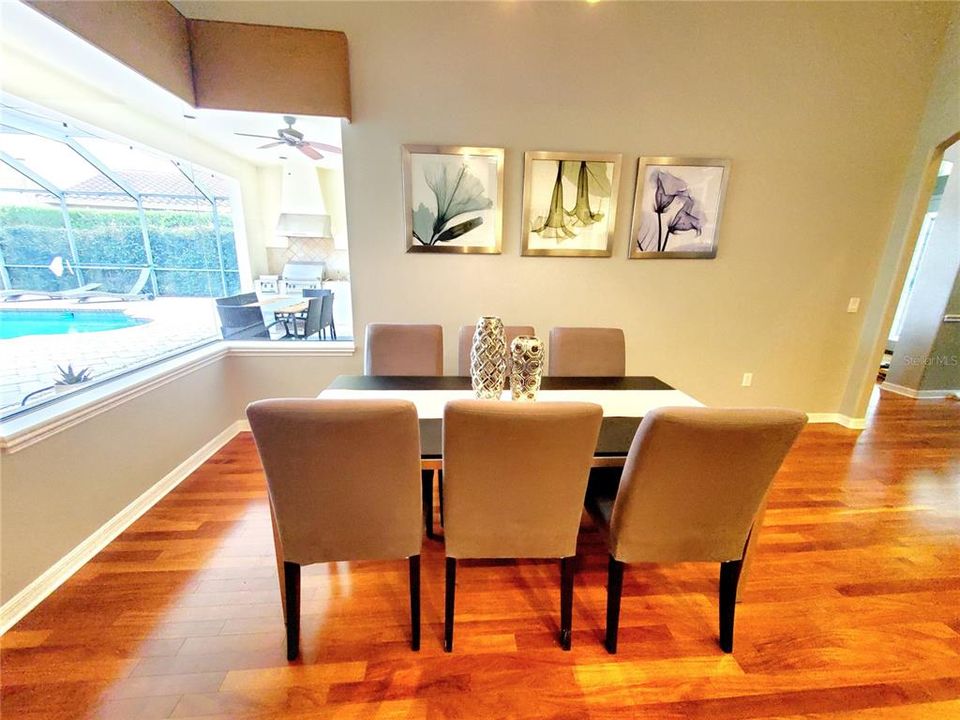 En Venta: $1,389,900 (4 camas, 3 baños, 3515 Pies cuadrados)