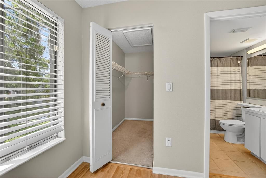 待售: $205,000 (2 贝兹, 2 浴室, 1038 平方英尺)