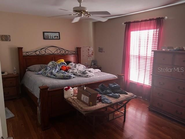 Active With Contract: $235,000 (3 beds, 2 baths, 1620 Square Feet)