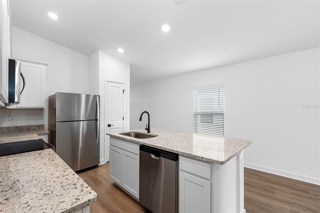 Active With Contract: $377,900 (4 beds, 3 baths, 1981 Square Feet)