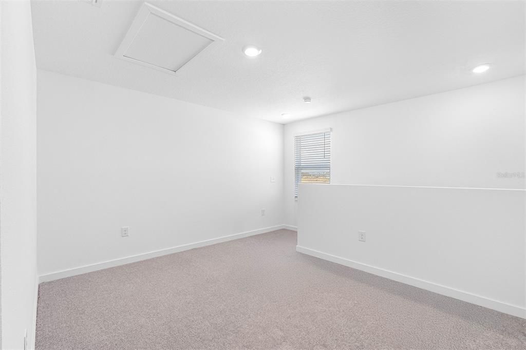 Active With Contract: $377,900 (4 beds, 3 baths, 1981 Square Feet)