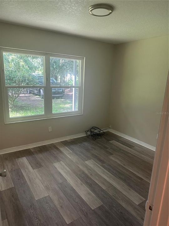 For Sale: $269,999 (3 beds, 1 baths, 1066 Square Feet)