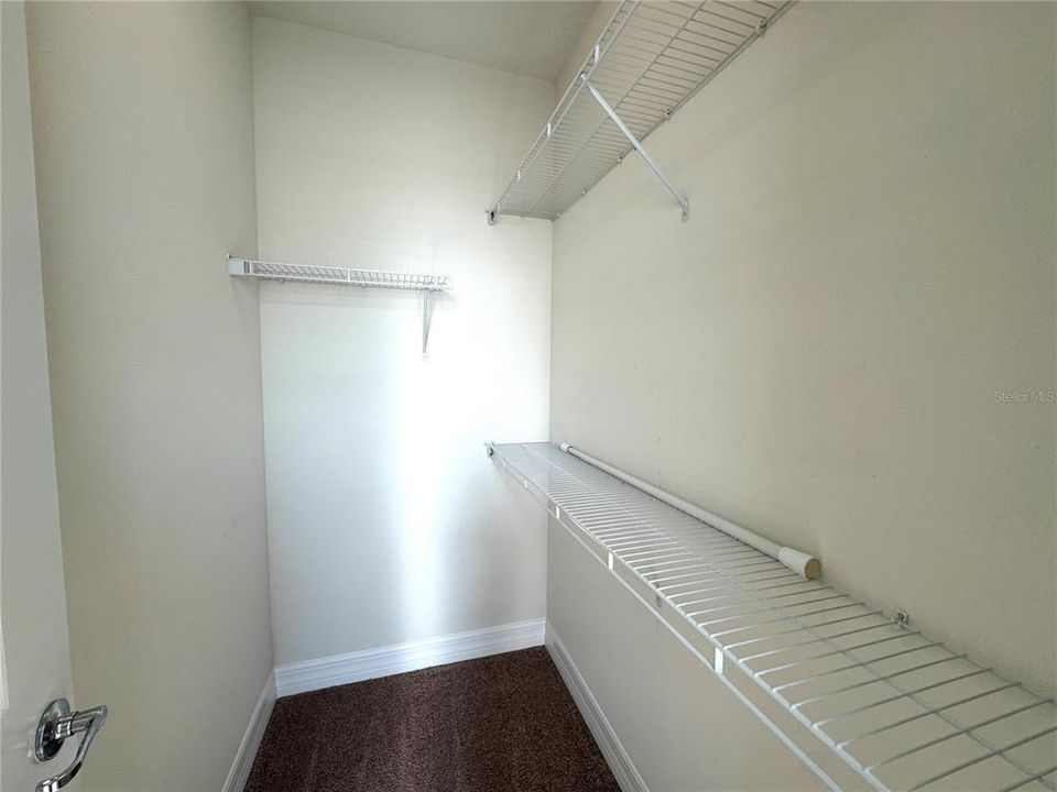 合同活跃: $2,749 (3 贝兹, 3 浴室, 2128 平方英尺)