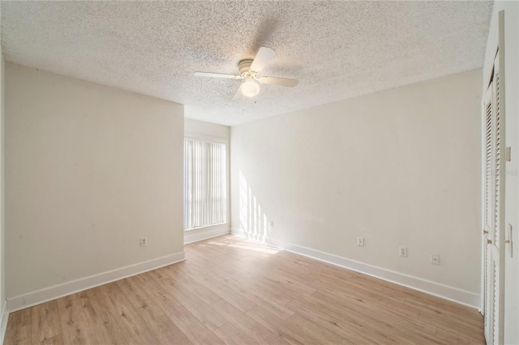 Activo con contrato: $1,550 (2 camas, 2 baños, 1080 Pies cuadrados)