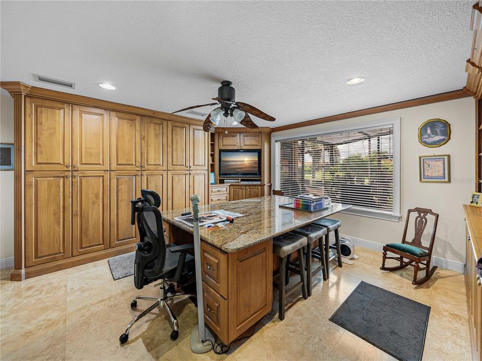 For Sale: $625,000 (2 beds, 2 baths, 2328 Square Feet)