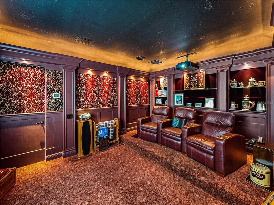 For Sale: $625,000 (2 beds, 2 baths, 2328 Square Feet)