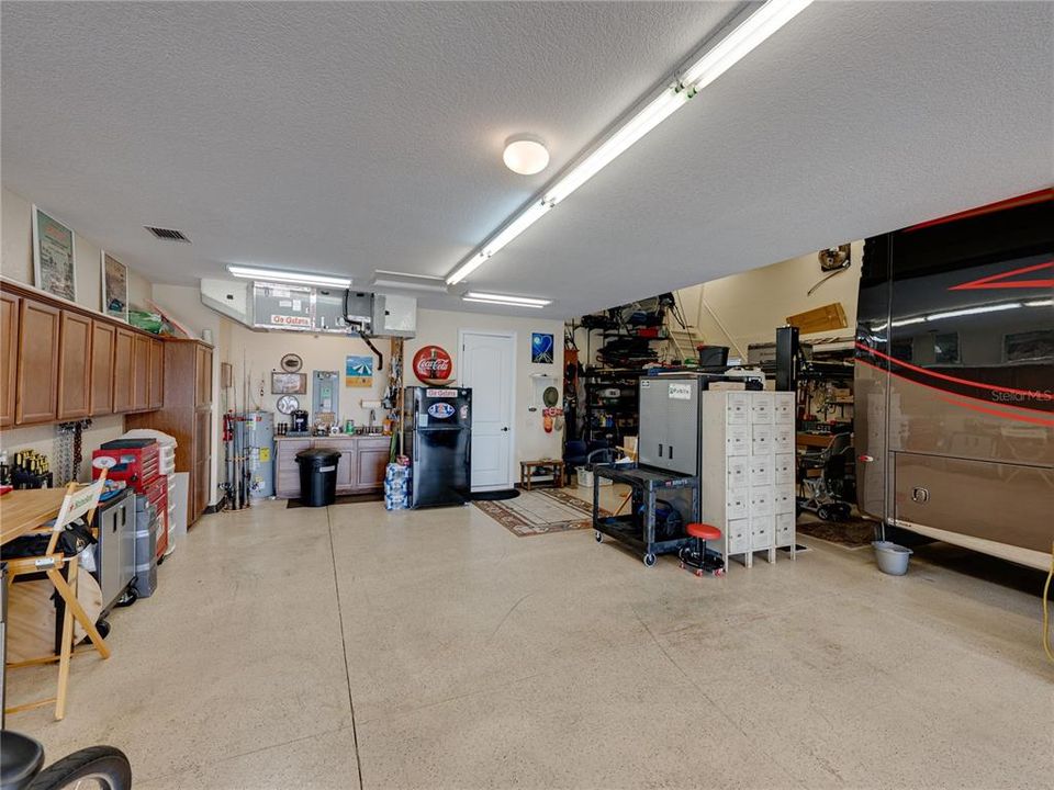 For Sale: $625,000 (2 beds, 2 baths, 2328 Square Feet)