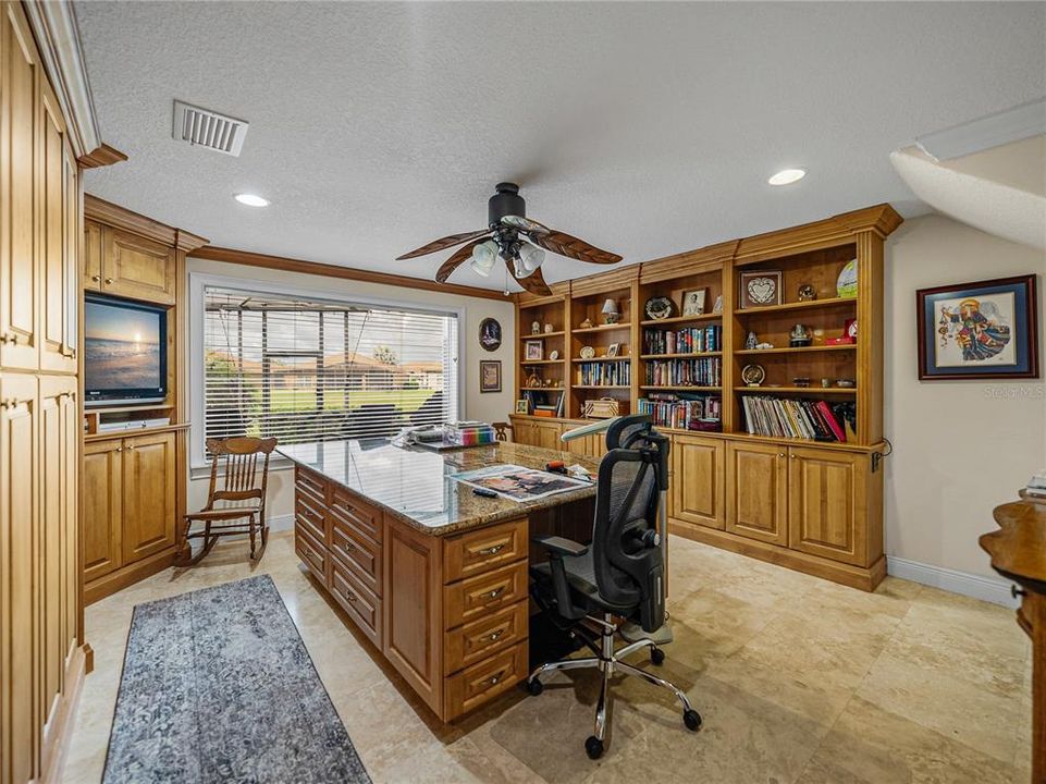 For Sale: $625,000 (2 beds, 2 baths, 2328 Square Feet)