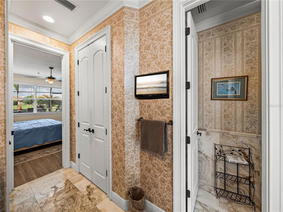 For Sale: $625,000 (2 beds, 2 baths, 2328 Square Feet)