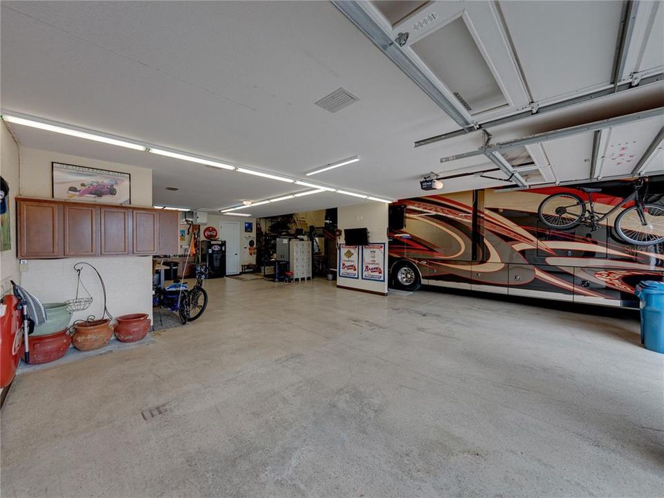 For Sale: $625,000 (2 beds, 2 baths, 2328 Square Feet)