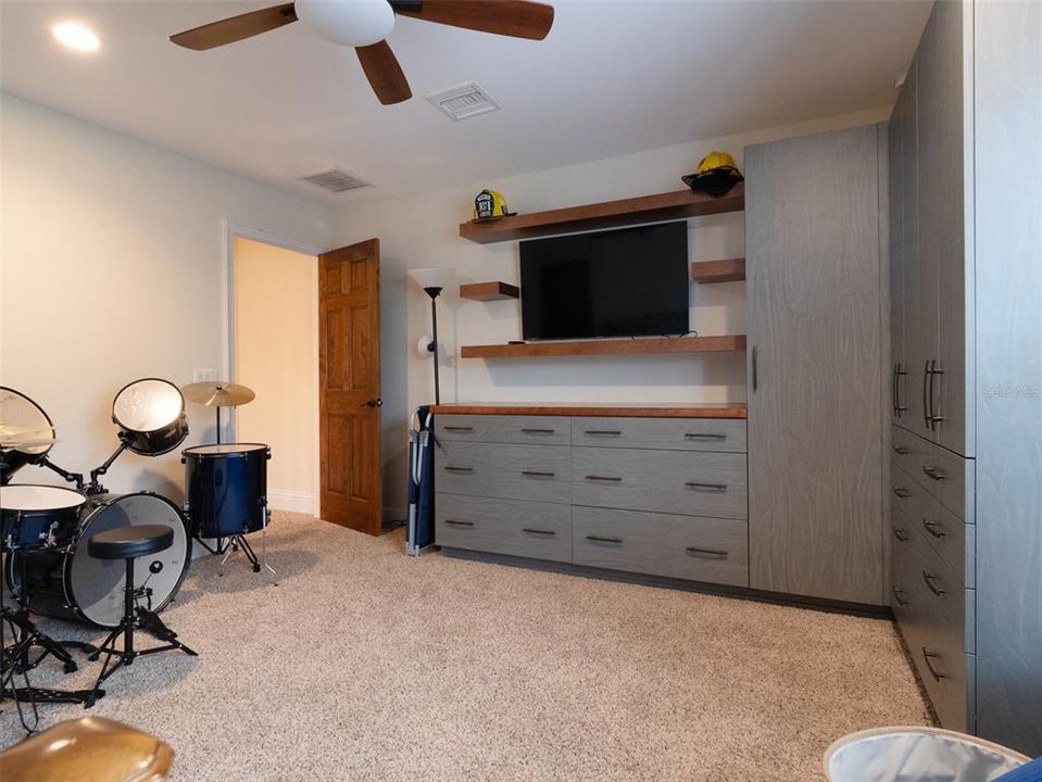 待售: $2,795,000 (4 贝兹, 4 浴室, 3390 平方英尺)