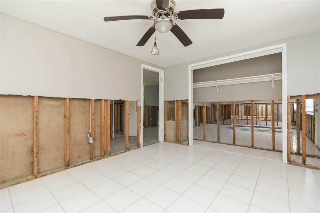 Active With Contract: $265,000 (4 beds, 0 baths, 1920 Square Feet)