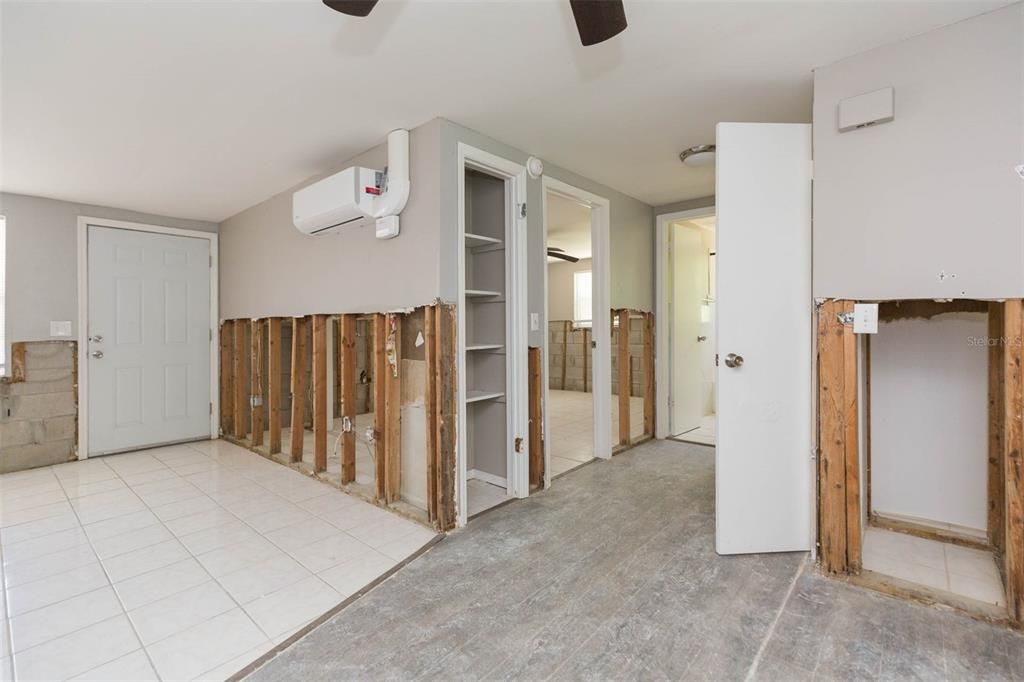 Active With Contract: $265,000 (4 beds, 0 baths, 1920 Square Feet)