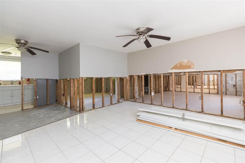 Active With Contract: $265,000 (4 beds, 0 baths, 1920 Square Feet)