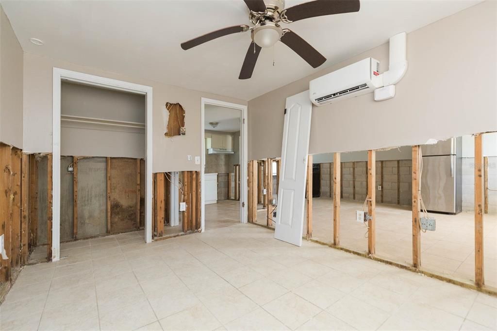 Active With Contract: $265,000 (4 beds, 0 baths, 1920 Square Feet)