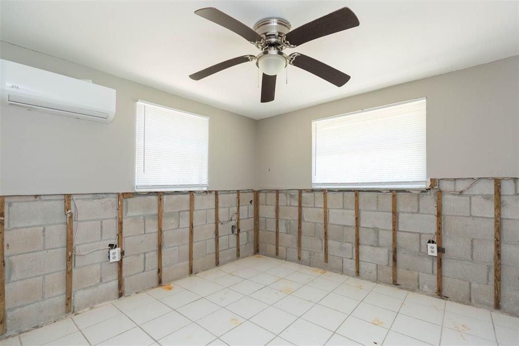 Active With Contract: $265,000 (4 beds, 0 baths, 1920 Square Feet)