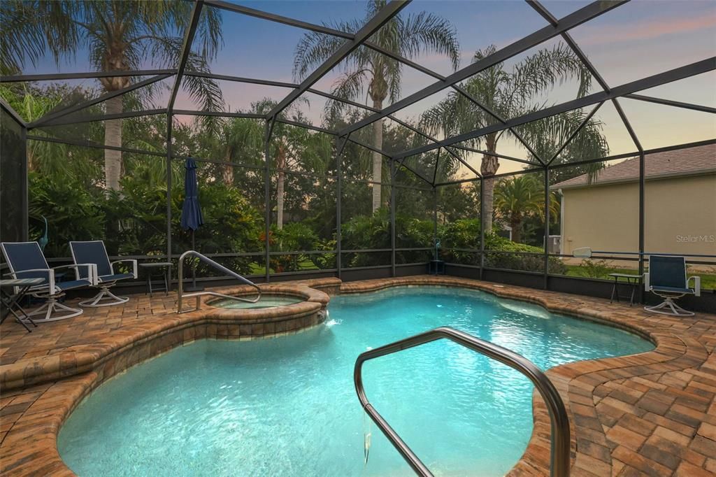 Active With Contract: $394,900 (2 beds, 2 baths, 2065 Square Feet)