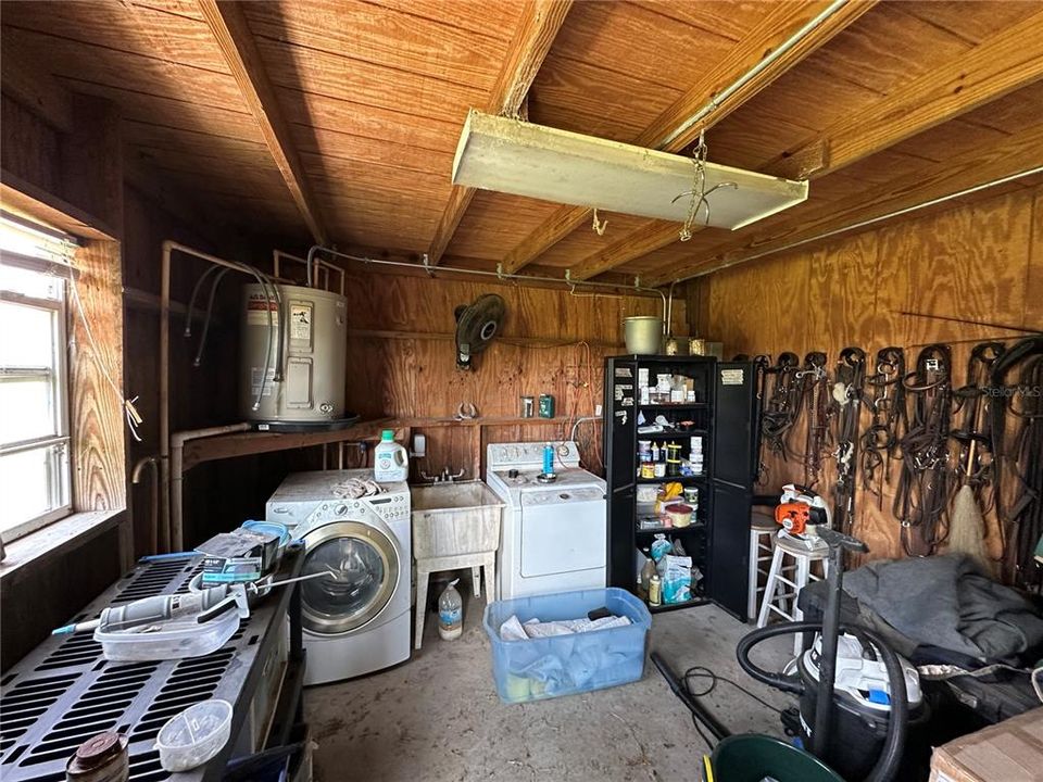 Под контрактом: $499,990 (3 спален, 2 ванн, 1676 Квадратных фут)