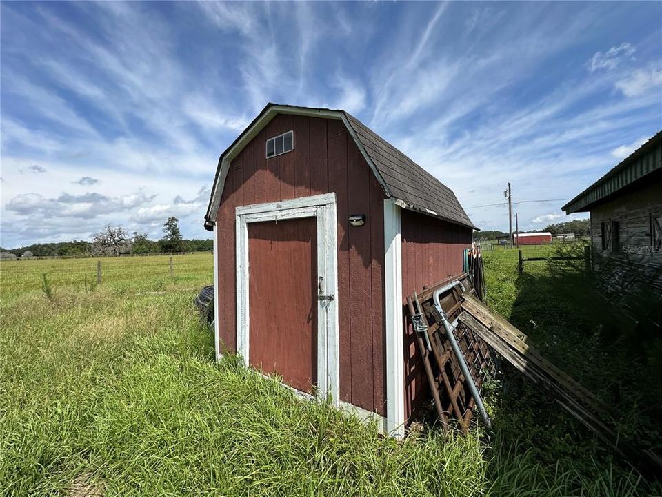 Под контрактом: $499,990 (3 спален, 2 ванн, 1676 Квадратных фут)