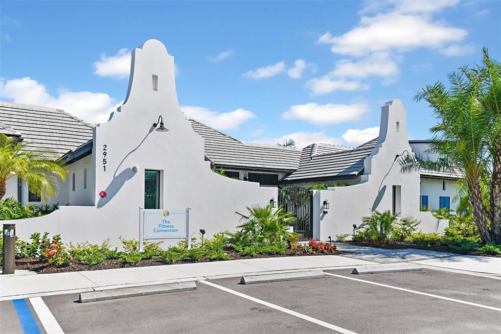 合同活跃: $669,900 (3 贝兹, 3 浴室, 2110 平方英尺)