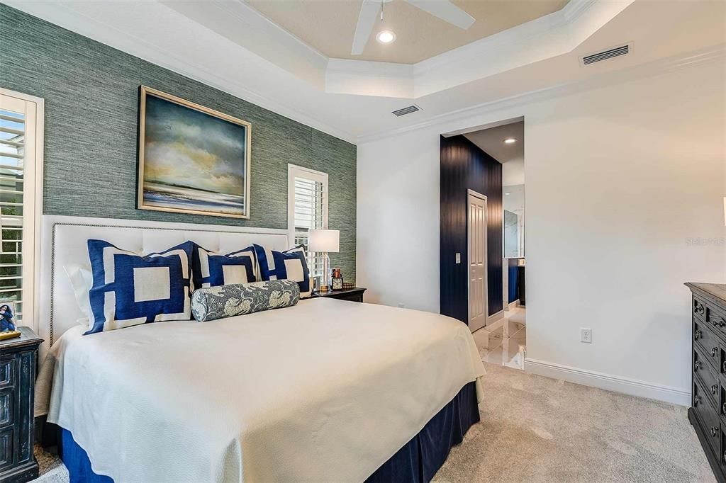 合同活跃: $669,900 (3 贝兹, 3 浴室, 2110 平方英尺)