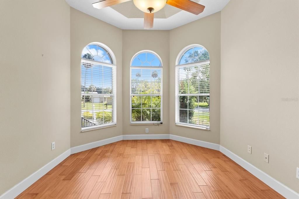 En Venta: $495,000 (3 camas, 2 baños, 2244 Pies cuadrados)