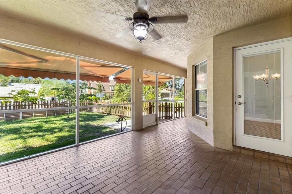 En Venta: $495,000 (3 camas, 2 baños, 2244 Pies cuadrados)