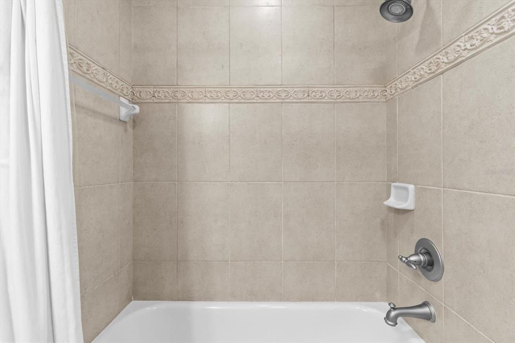 En Venta: $495,000 (3 camas, 2 baños, 2244 Pies cuadrados)