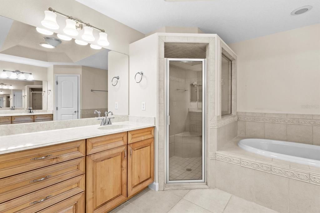 En Venta: $495,000 (3 camas, 2 baños, 2244 Pies cuadrados)