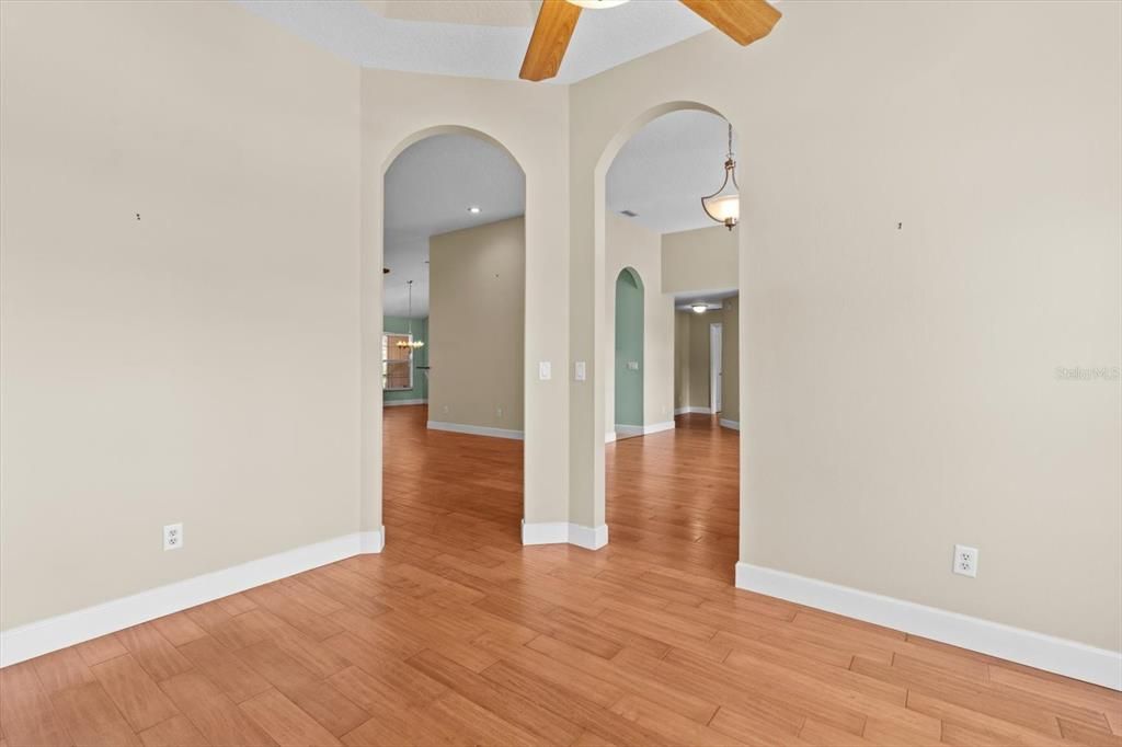 En Venta: $495,000 (3 camas, 2 baños, 2244 Pies cuadrados)