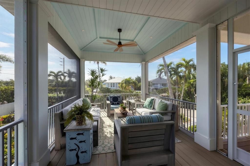 出租: $8,000 (3 贝兹, 3 浴室, 3506 平方英尺)