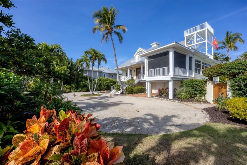 出租: $8,000 (3 贝兹, 3 浴室, 3506 平方英尺)