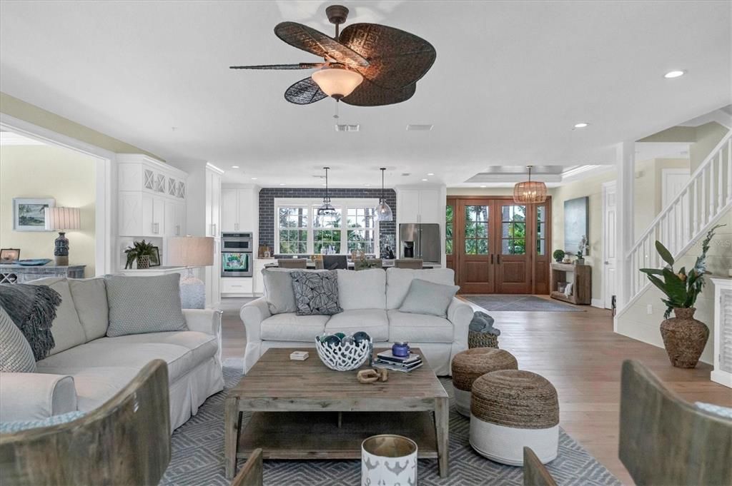 出租: $8,000 (3 贝兹, 3 浴室, 3506 平方英尺)